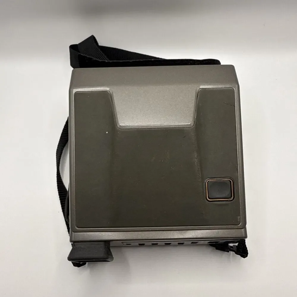 PREOWNED VINTAGE POLAROID SPECTRA‎ SYSTEM POLAROID CAMERA